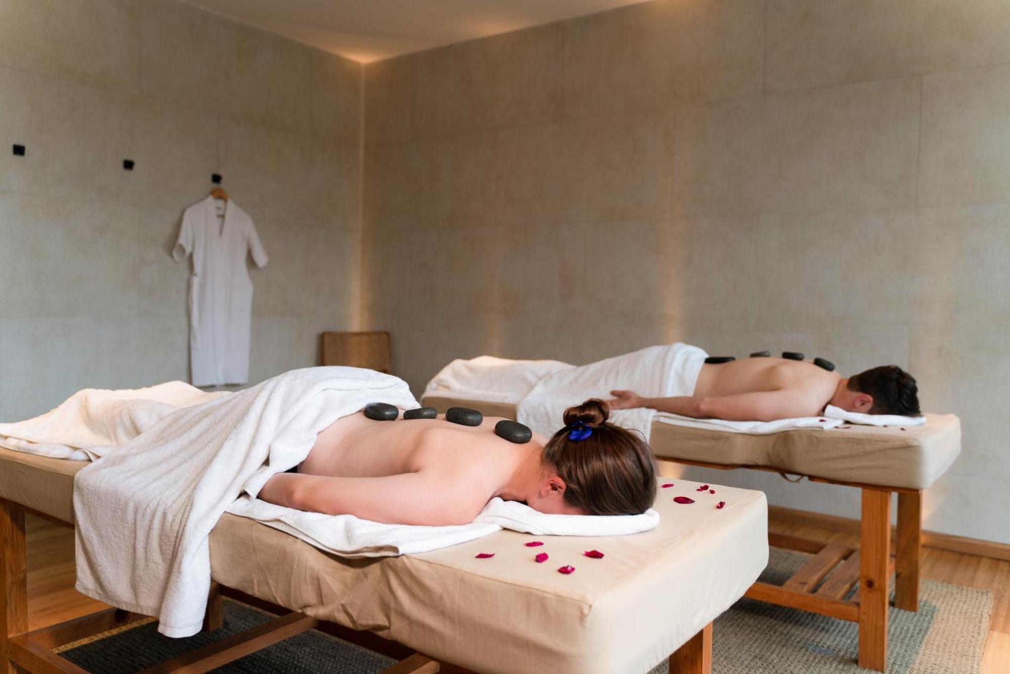 The Terraces Resort And Spa Bhatgoan エクステリア 写真
