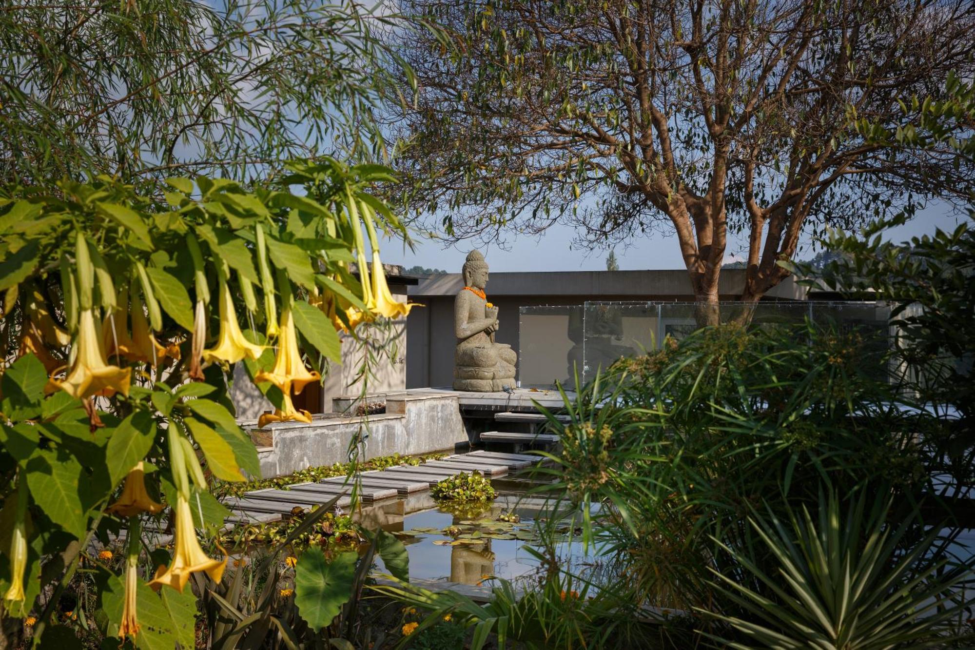 The Terraces Resort And Spa Bhatgoan エクステリア 写真